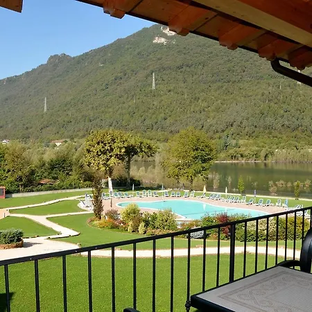 Luxurious Apartment In Idro With Pool Apartment Crone
